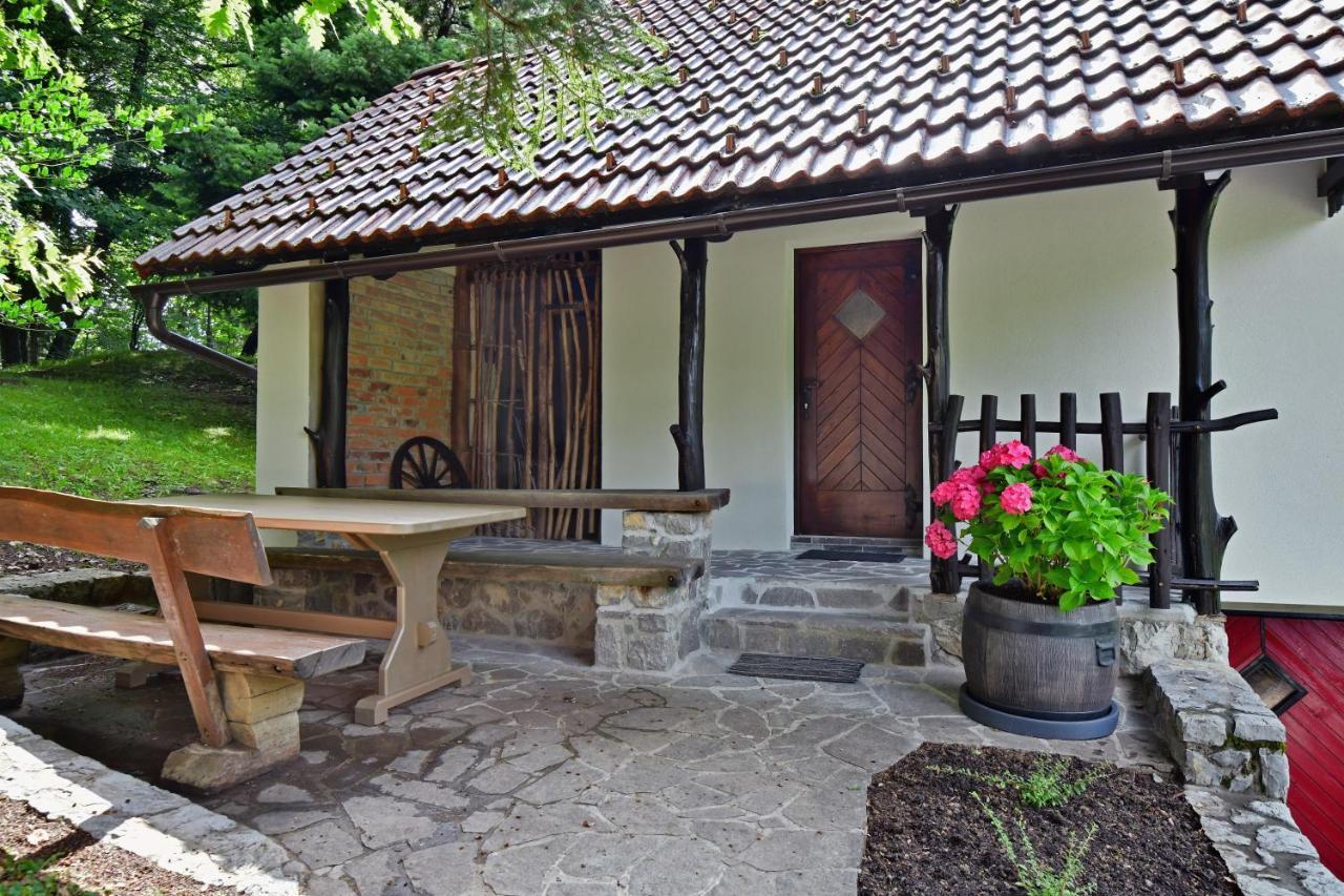 Villa Forest House à Vrhnika Extérieur photo