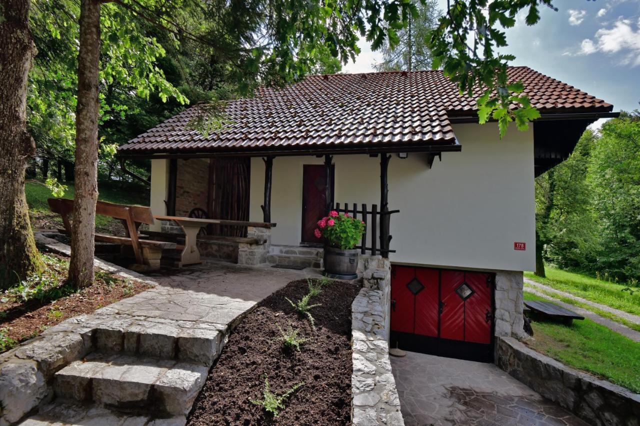 Villa Forest House à Vrhnika Extérieur photo
